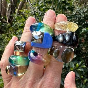 A Lot of LA MANSO RINGS! Nine rings in total.